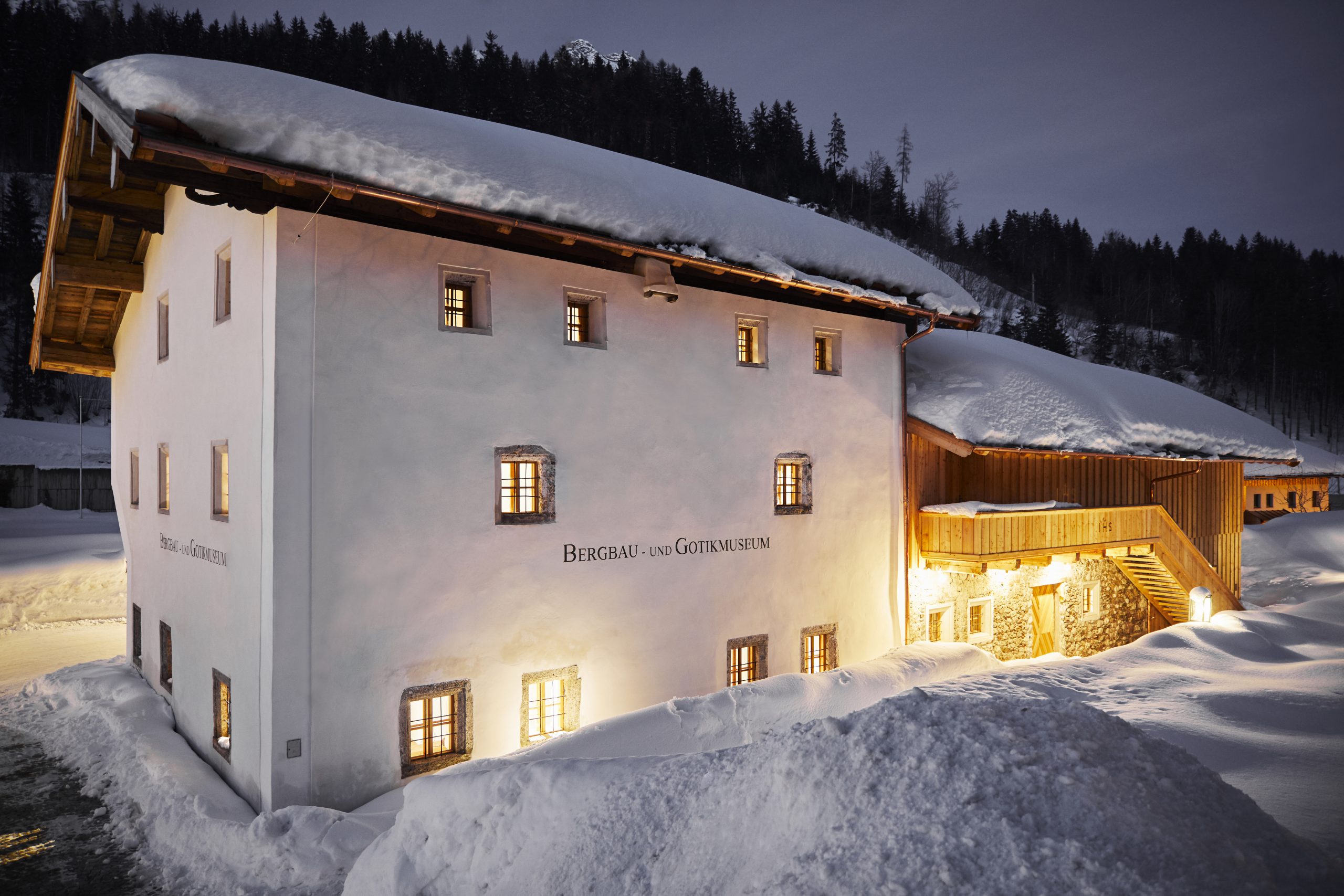 GOTIKMUSEUM BESUCHEN